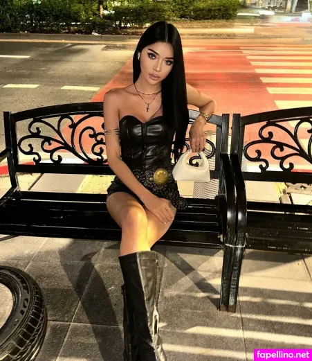 Sglily OnlyFans Thumbnail #r6Q0wU1By6