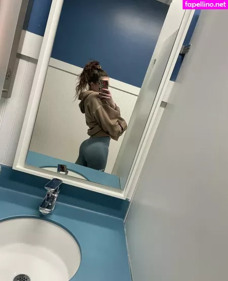 Sgoally OnlyFans Thumbnail #NbOLbDcYJq