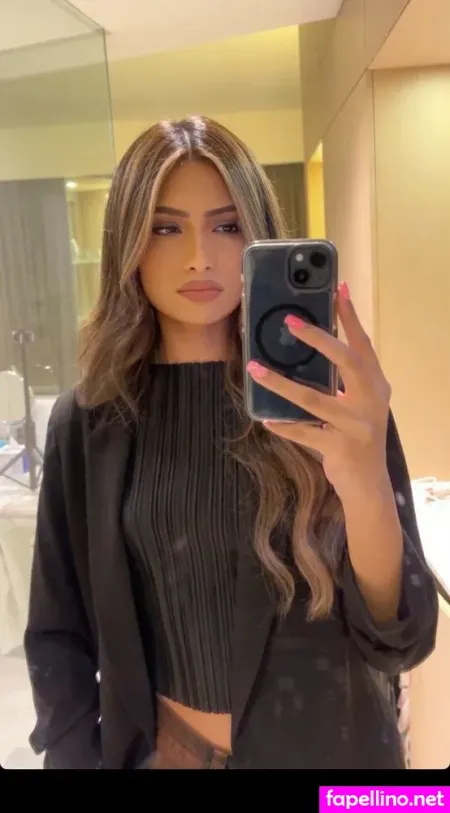 Shabreen Sabeer Main Profile Photo