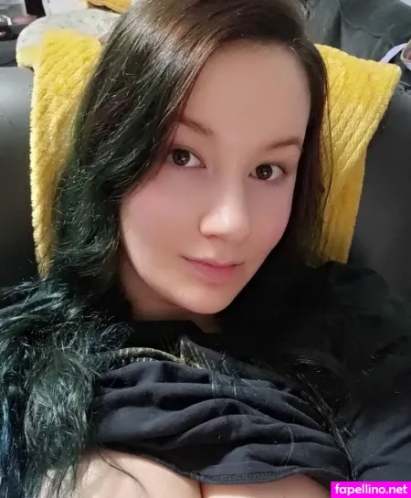 Shadowkitten23 1 OnlyFans Thumbnail #HvGKRiFUpq