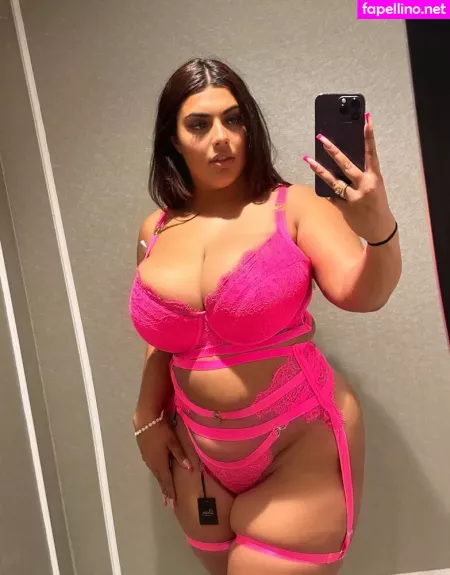 Shahira X OnlyFans Thumbnail #BjlT49NVTR