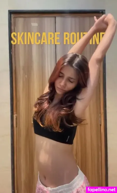 Shaily Kumar OnlyFans Thumbnail #Xkir0tKKic