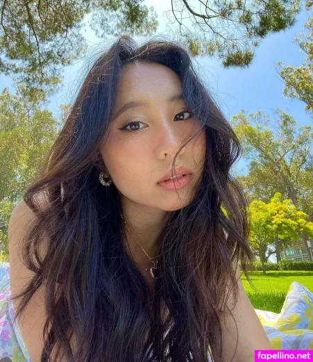 Shaina Cha OnlyFans Thumbnail #8hoog3al2U