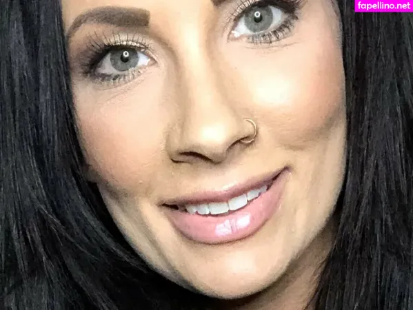 Shaina Wiggins OnlyFans Thumbnail #nh71GMaadI