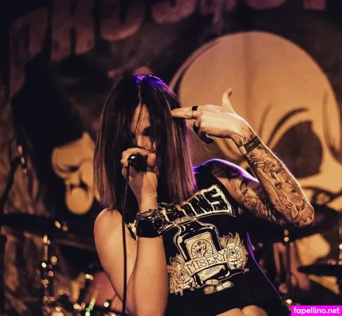 Shakey Sue OnlyFans Thumbnail #Zc1WAEW8l2