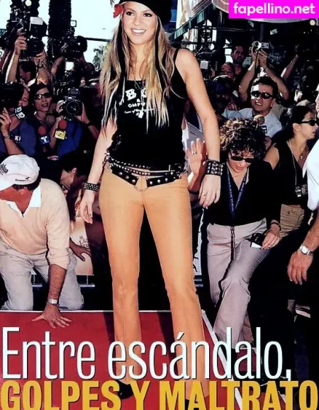 Shakira OnlyFans Thumbnail #0t6AeNJ0OR