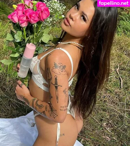 Shakirareeve OnlyFans Thumbnail #8ScIipCzOT