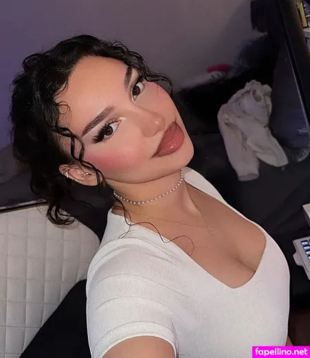Shakiravv OnlyFans Thumbnail #LmOY3cvw6J