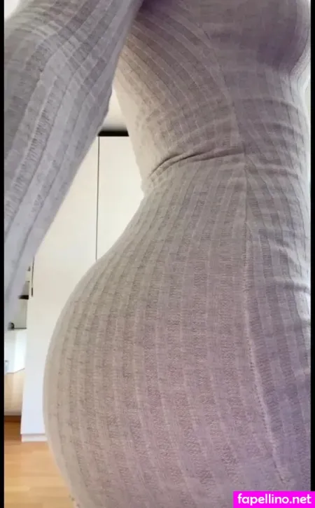 Shakiravv OnlyFans Thumbnail #MZIlWbZWHC