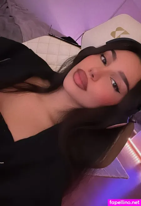 Shakiravv OnlyFans Thumbnail #QndtYcz1YU