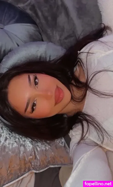 Shakiravv OnlyFans Thumbnail #sVJc28aAN9