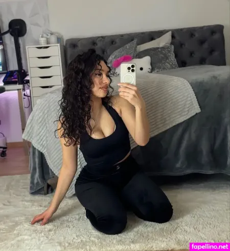 Shakiravv OnlyFans Thumbnail #w4LfEFypAp