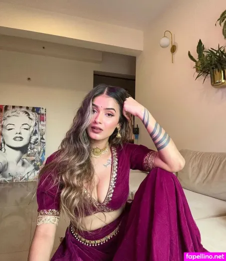 Shambhavi Singh OnlyFans Thumbnail #UEMXYoqXgV