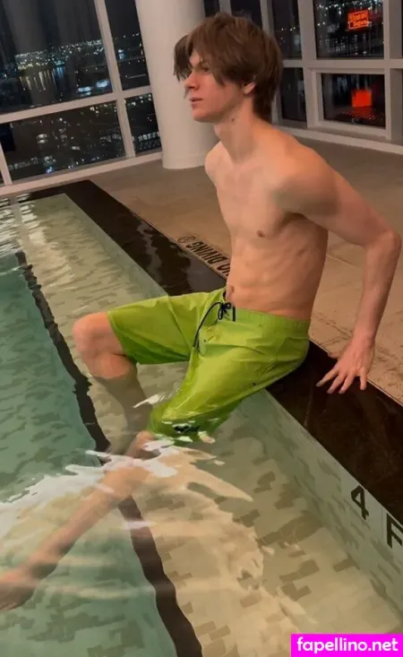 Shanehall OnlyFans Thumbnail #eKYqYE5DsC