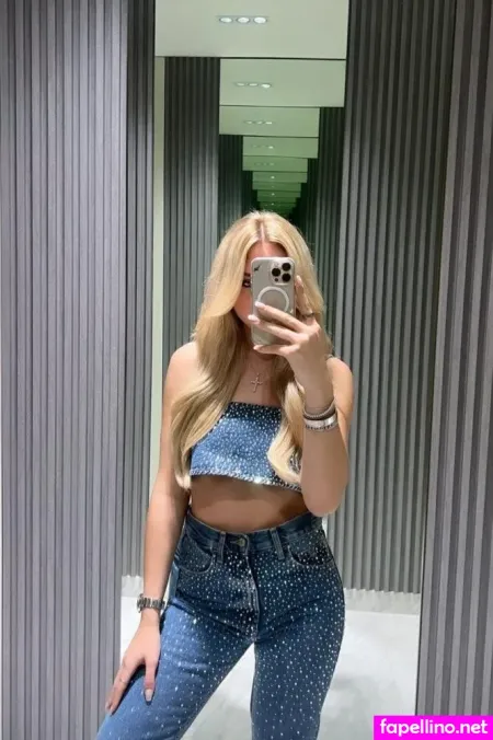 Shania Geiss OnlyFans Thumbnail #7xhrLauF3A