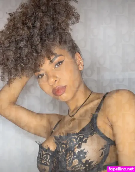 Shania Kraemer OnlyFans Thumbnail #fV3N6xK2BM