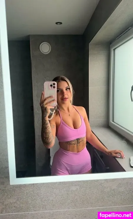 Shaniahoward OnlyFans Thumbnail #HzSK5Ivrl1