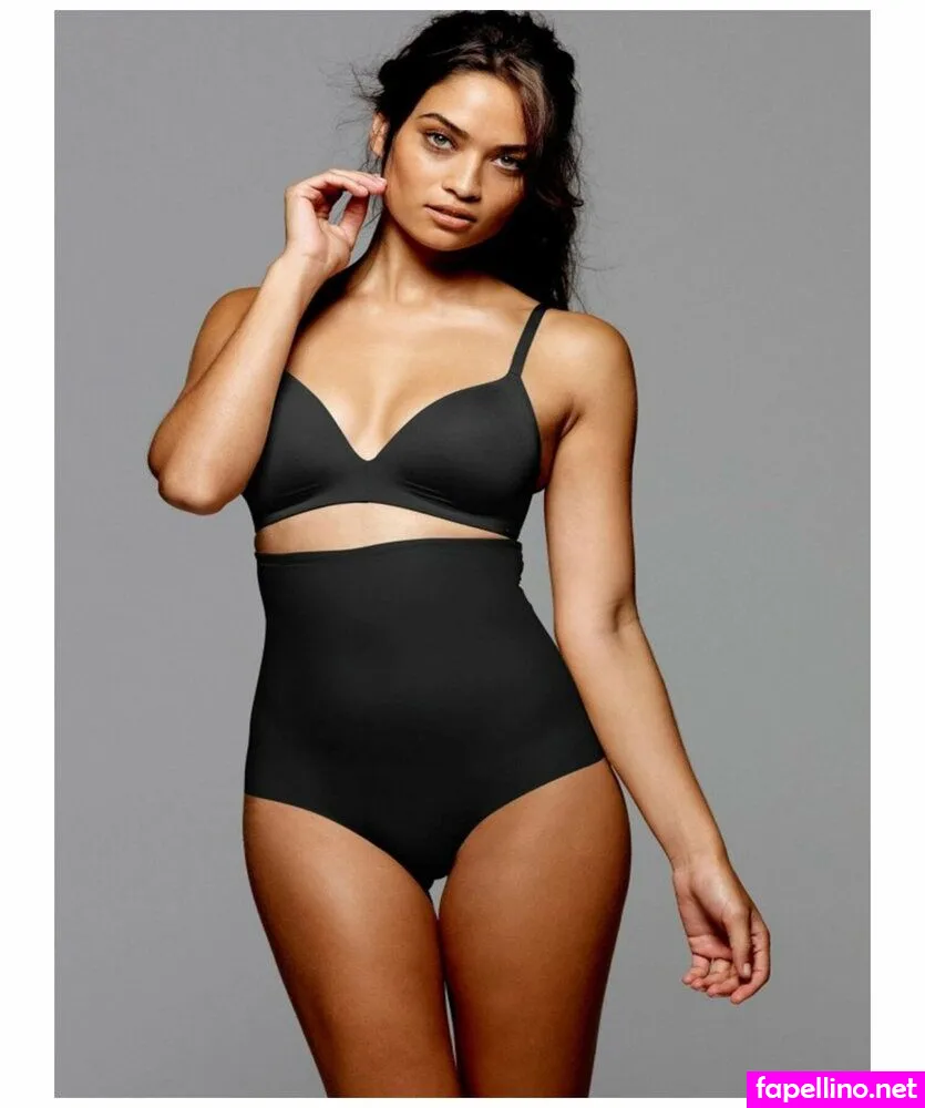 Shanina Shaik, shaninamshaik Nude Leaked OnlyFans Photo #FFHkDGMg9e