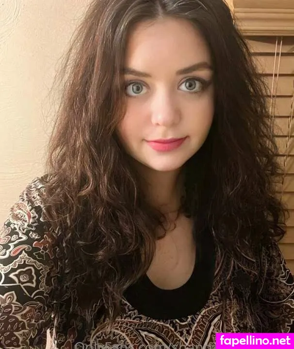 shannabanana123, shannaslimsdown Nude Leaked OnlyFans Photo #ImAw89VINl