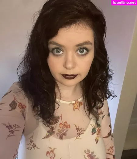 Shannabanana123 OnlyFans Thumbnail #2Nz3bwYiiL