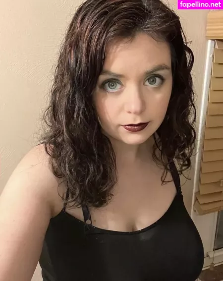 Shannabanana123 OnlyFans Thumbnail #mQK8kfts5a