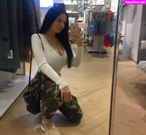 Shannon Barry OnlyFans Thumbnail #o8nI5UjPF3