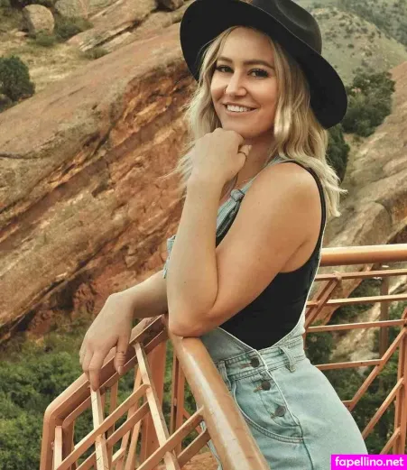 Shannon Henry 4 OnlyFans Thumbnail #8HQttxQYqE