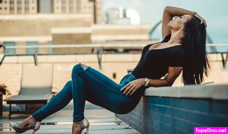Shannon Hood Main Profile Photo