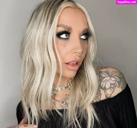 Shannon Love OnlyFans Thumbnail #LG9wpfCVAk