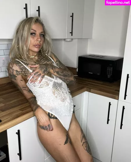 Shannon Love OnlyFans Thumbnail #wXIQ4zqqGi