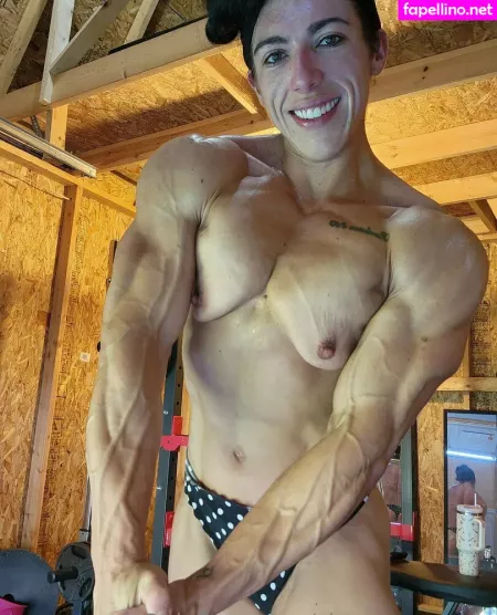 Shannon Seeley 1 OnlyFans Thumbnail #5Qg23i7yuc
