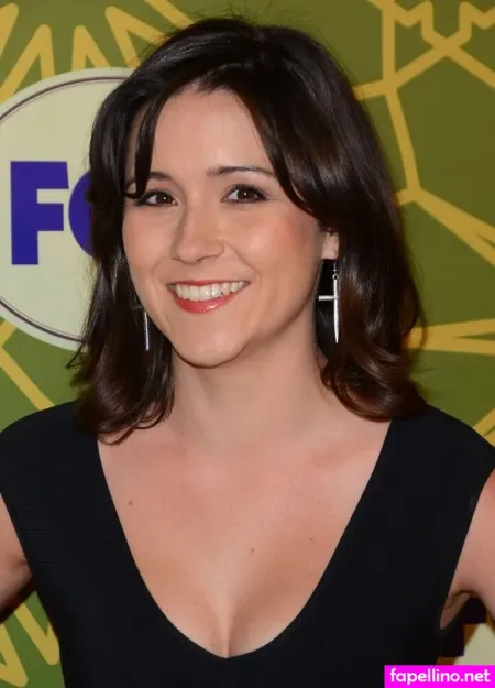 Shannon Woodward OnlyFans Thumbnail #YXZlljoqYU