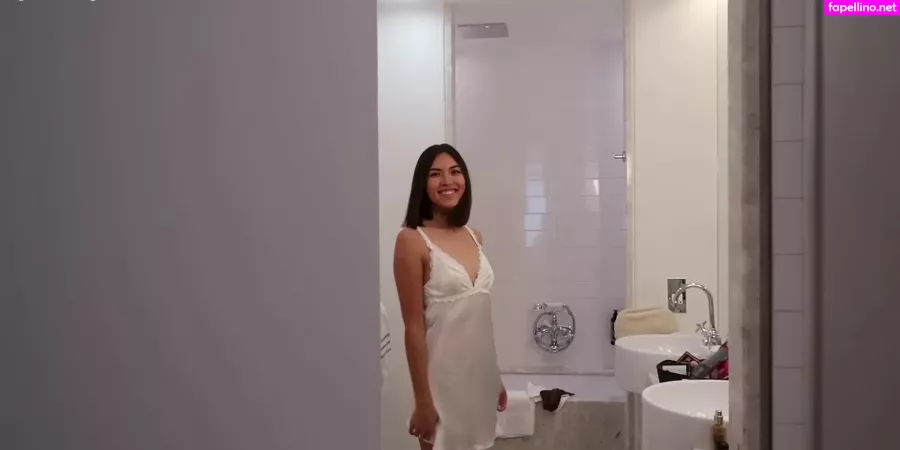 Shanti Tan OnlyFans Thumbnail #He2STKJ57A