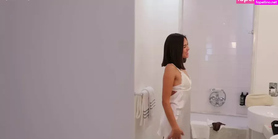 Shanti Tan OnlyFans Thumbnail #gRgoPo8ffX