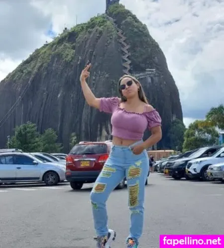 Sharalopez OnlyFans Thumbnail #8jgADMuXJT