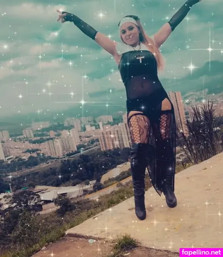 Sharalopez OnlyFans Thumbnail #UgkForFHQj