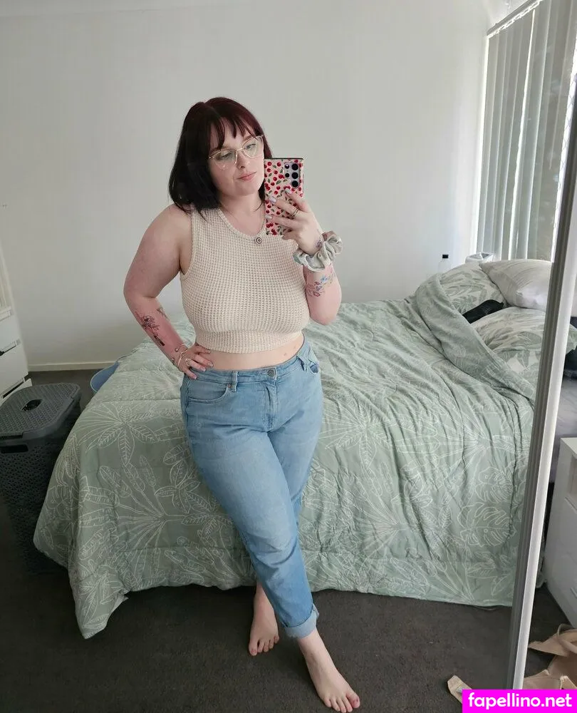 shaaarrri, shari2001 Nude Leaked OnlyFans Photo #Z4Vc8MBJuZ