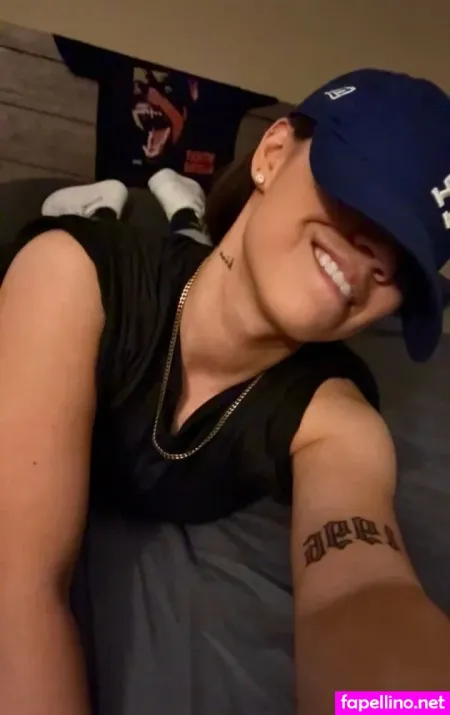 Sharkmaross OnlyFans Thumbnail #41ODqnV9ZL