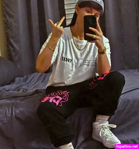 Sharkmaross OnlyFans Thumbnail #JAewsgd5oT