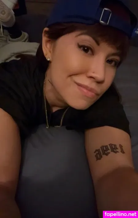 Sharkmaross OnlyFans Thumbnail #QmjAJIuQSy