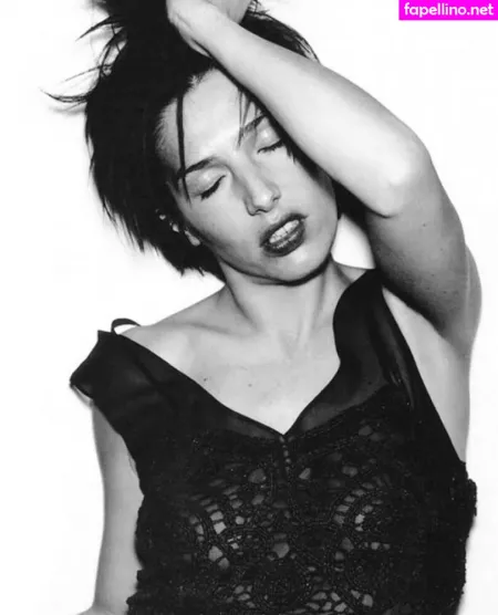 Sharleen Spiteri OnlyFans Thumbnail #q7owoOOkPU
