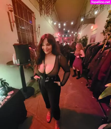 Sharlettewitch OnlyFans Thumbnail #sgwFM3cfCs