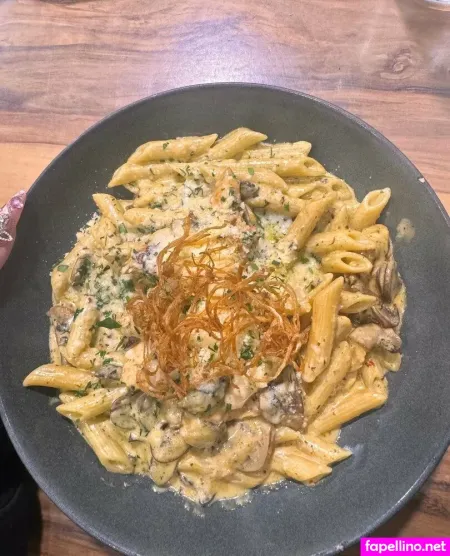 Sharnaschianne OnlyFans Thumbnail #TuDDL0yAve