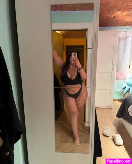 Sharon Casella OnlyFans Thumbnail #aroIw4Mdea