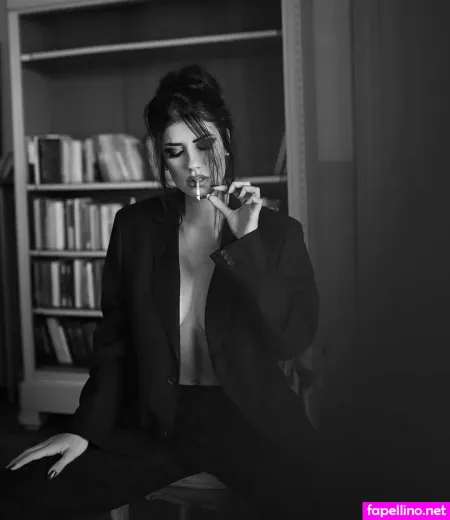 Sharon De Luca OnlyFans Thumbnail #kSOGLQdChI