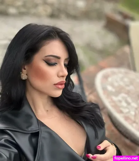 Sharon De Luca OnlyFans Thumbnail #sYxsQQyz94