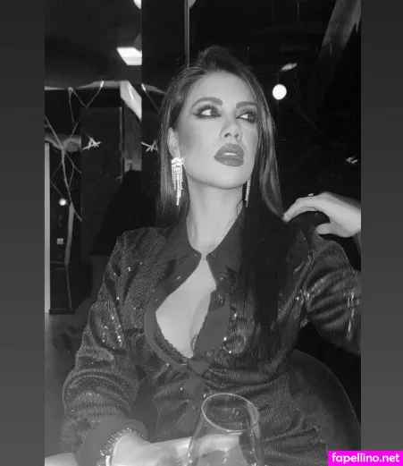 Sharon De Luca OnlyFans Thumbnail #tgcgA70rhP