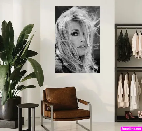 Sharon Tate OnlyFans Thumbnail #dflJebPxIa
