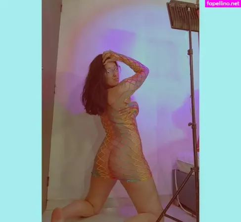 Sharoncrazy 1 OnlyFans Thumbnail #3Dl6vcjR27