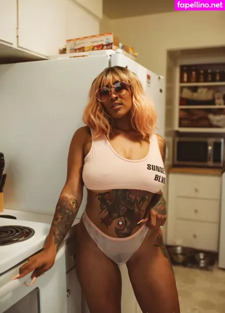 Sharsharbinkz OnlyFans Thumbnail #y578zdcne5